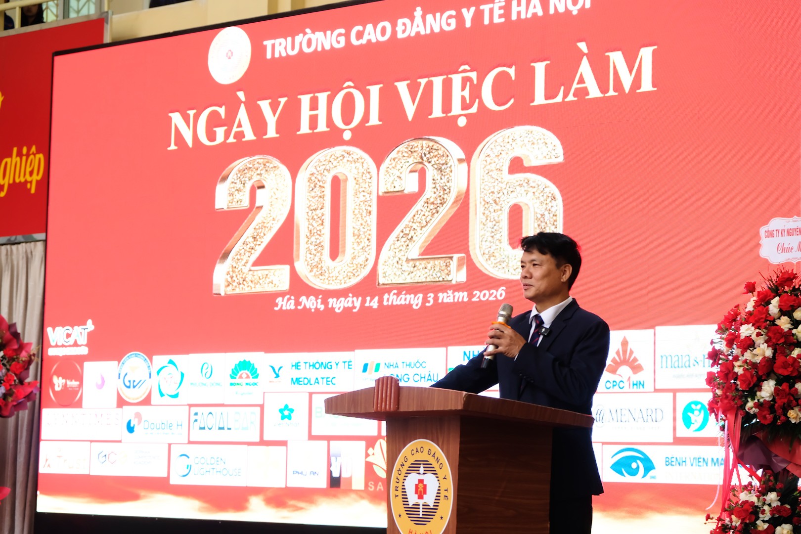 Kết nối việc làm, định hướng nghề nghiệp ngay khi đang đi học cho sinh viên y dược- Ảnh 1.