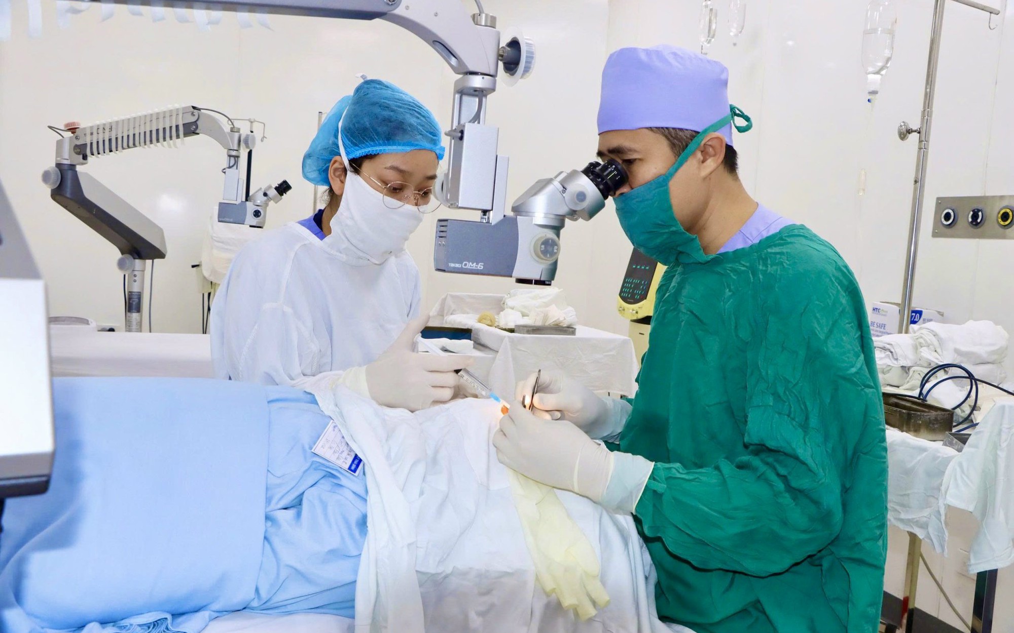 Hưng Yên thành lập 2 tổ thường trực phòng, chống dịch phục vụ bầu cử- Ảnh 2.