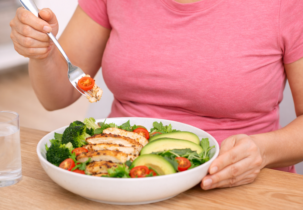 10 cách giúp phụ nữ tuổi 40+ giảm mỡ bụng hiệu quả và an toàn- Ảnh 1.