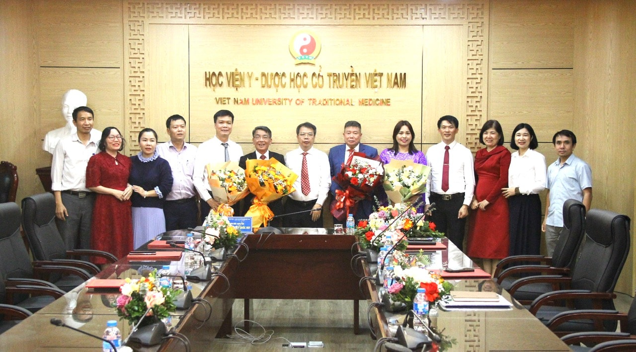 Chuẩn hoá nguồn nhân lực chất lượng cao chuyên ngành y dược học cổ truyền- Ảnh 3.