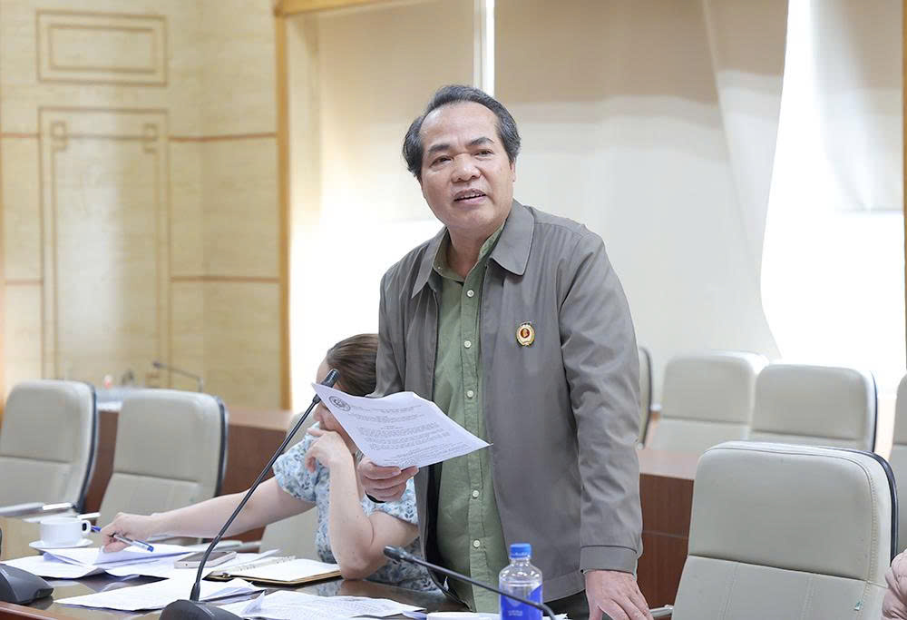 Chủ động kiểm tra, giám sát để thực hiện chính sách với người cao tuổi thêm hiệu quả - Ảnh 3.