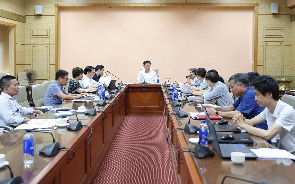 Đẩy nhanh tiến độ hoàn thiện thể chế, nâng cao hiệu lực, hiệu quả quản lý nhà nước về an toàn thực phẩm