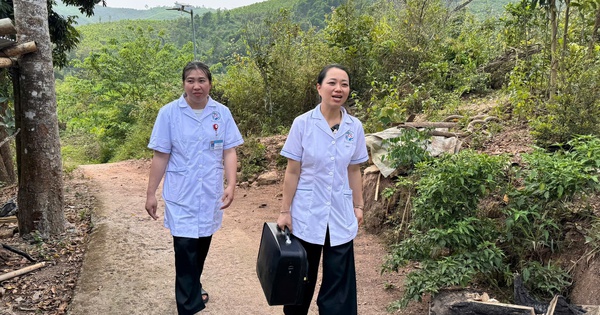 Y tế cơ sở vượt khó chăm sóc sức khỏe người dân vùng cao