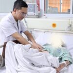 Cứu cụ bà 100 tuổi bị tắc ruột do dây chằng