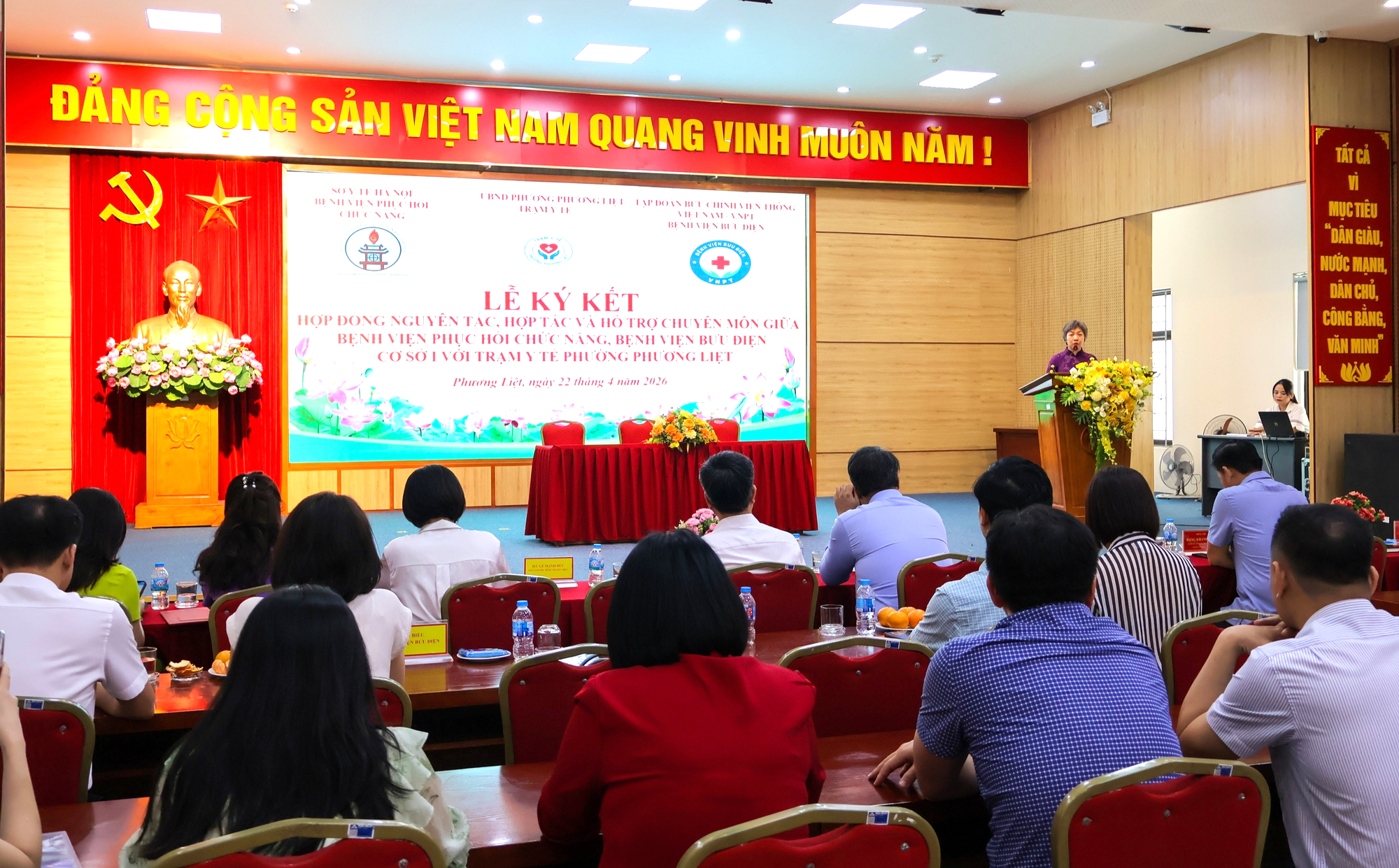 Liên kết bệnh viện - trạm y tế: Đưa dịch vụ chất lượng cao về tuyến cơ sở- Ảnh 3. Liên kết bệnh viện - trạm y tế: Đưa dịch vụ chất lượng cao về tuyến cơ sở- Ảnh 3.