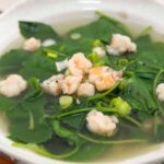 Giải nhiệt, thanh lọc cơ thể với rau má