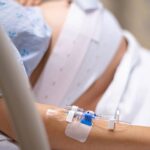 Virus Ebola có ảnh hưởng đến phụ nữ mang thai và cho con bú không?