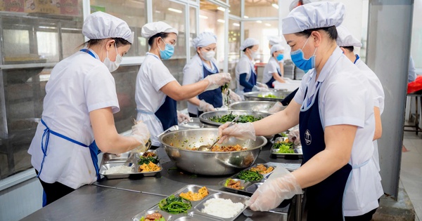 Siết quản lý, tăng cường hậu kiểm an toàn thực phẩm để bảo vệ sức khoẻ người dân từ bữa ăn hằng ngày