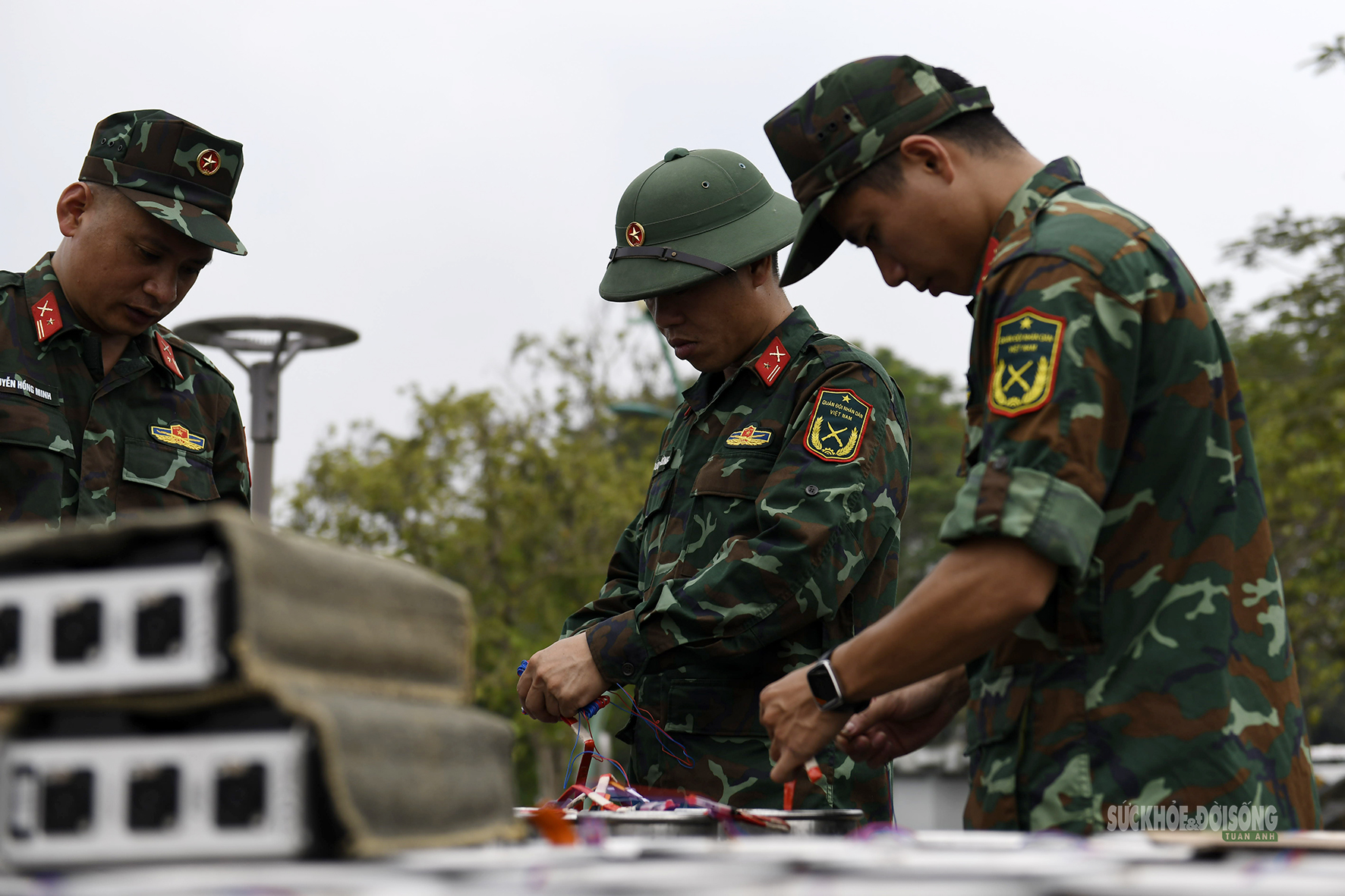 Sẵn sàng cho màn pháo hoa rực sáng Đất Tổ- Ảnh 2. Sẵn sàng cho màn pháo hoa rực sáng Đất Tổ- Ảnh 2.