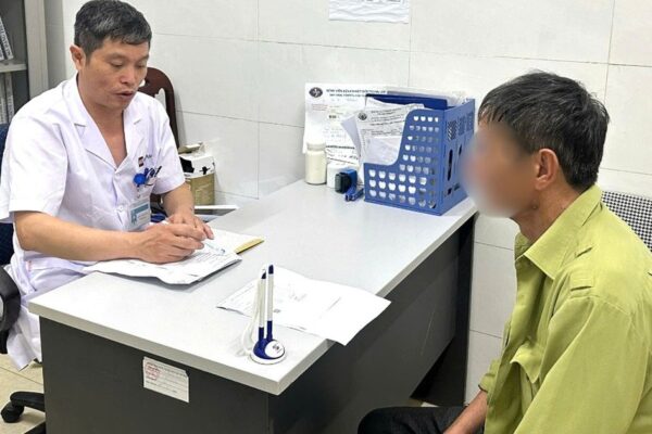 Người đàn ông 60 tuổi bất ngờ phát hiện nhiễm 5 loại ký sinh trùng từ hiện tượng ngứa kéo dài