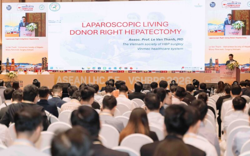 Giải pháp phẫu thuật lấy gan từ người hiến sống do chuyên gia Vinmec chia sẻ gây ấn tượng mạnh tại hội nghị quốc tế