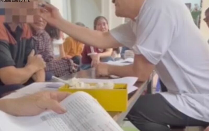 Sở Y tế Hà Nội vào cuộc yêu cầu xử lý cơ sở chữa ‘bách bệnh’ bằng ‘giác hơi hút máu’