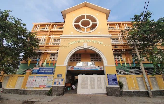 ngo-doc-dang-thuy-tram-17773430736241407589138 Bộ Y tế yêu cầu điều tra, xử lý vụ nghi ngộ độc thực phẩm khiến 23 học sinh ở TP. Hồ Chí Minh nhập viện- Ảnh 1.