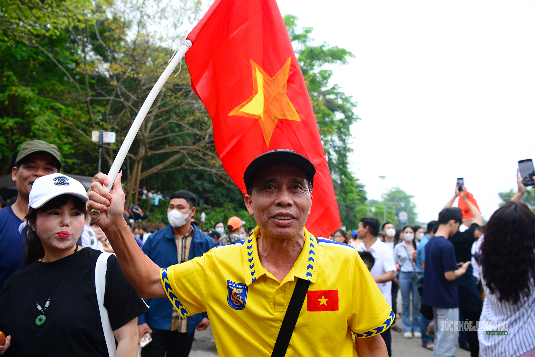 Biển người đổ về Đất Tổ ngày Giỗ Tổ Hùng Vương- Ảnh 5. Biển người đổ về Đất Tổ ngày Giỗ Tổ Hùng Vương- Ảnh 5.