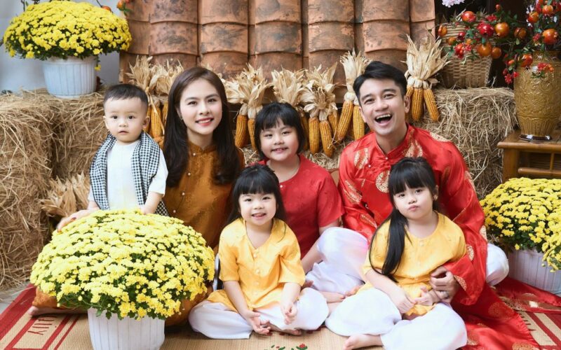 Diễn viên Vân Trang: ‘Nuôi 4 con dạy tôi bớt cầu toàn, hiểu rằng dinh dưỡng không phải là cuộc chiến’