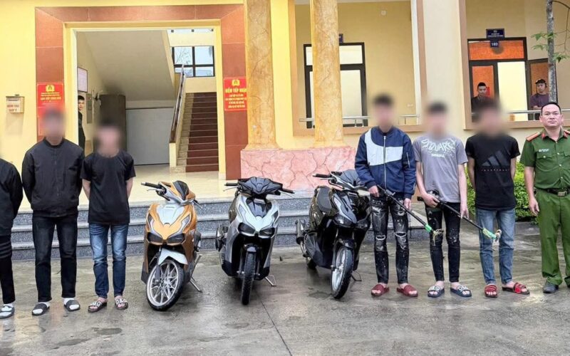Nhóm thanh thiếu niên mang ná tụ tập gây rối ở Tuyên Quang