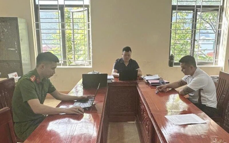Mâu thuẫn trên mạng xã hội, nam thanh niên dùng đá tấn công khiến một người bị thương