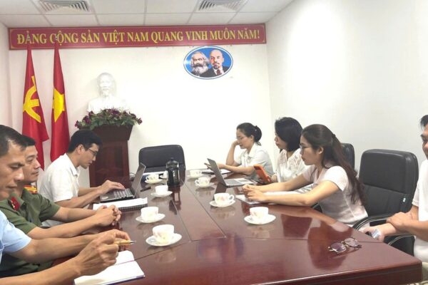 Nhiều cửa hàng kính mắt Quảng Ninh vi phạm khám chữa bệnh khi chưa được cấp phép