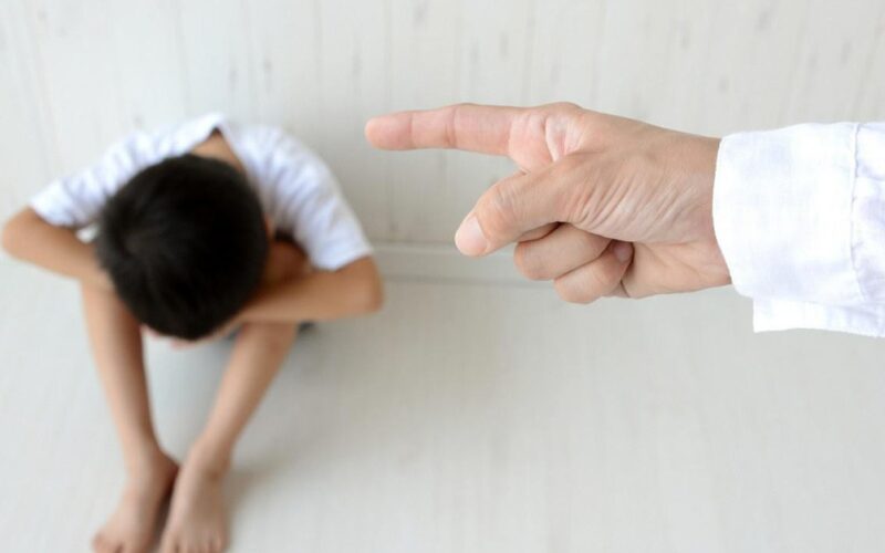 Bộ Y tế đề nghị tăng cường phòng, chống bạo lực, xâm hại trẻ em