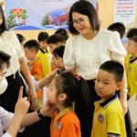 Bệnh viện Nhi Hải Phòng khám sức khỏe miễn phí cho hơn 1000 học sinh tiểu học