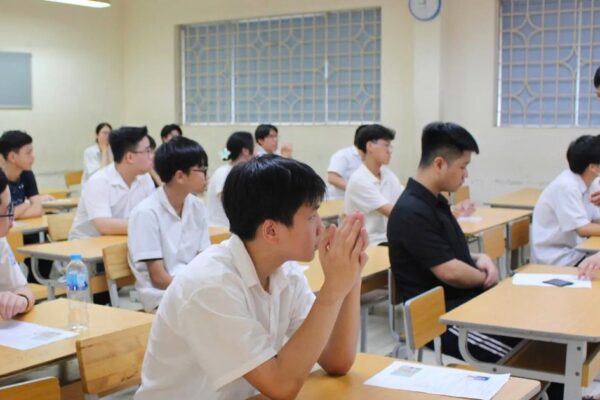 Hà Nội chi 230 tỷ đồng tổ chức các kỳ thi phổ thông, không thu phí người học