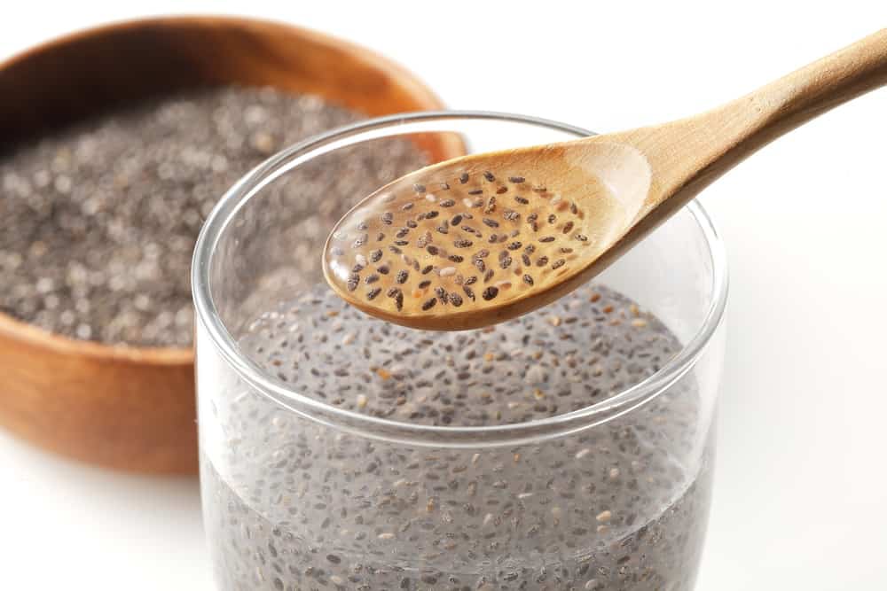 hat-chia-1-17790119066291856053787 Ngâm hạt chia trong nước hay trong sữa tốt hơn?- Ảnh 1.