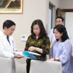 Bộ trưởng Bộ Y tế Đào Hồng Lan: Nghệ An cần đẩy mạnh tầm soát ung thư, chăm sóc sức khỏe ‘từ sớm, từ xa’