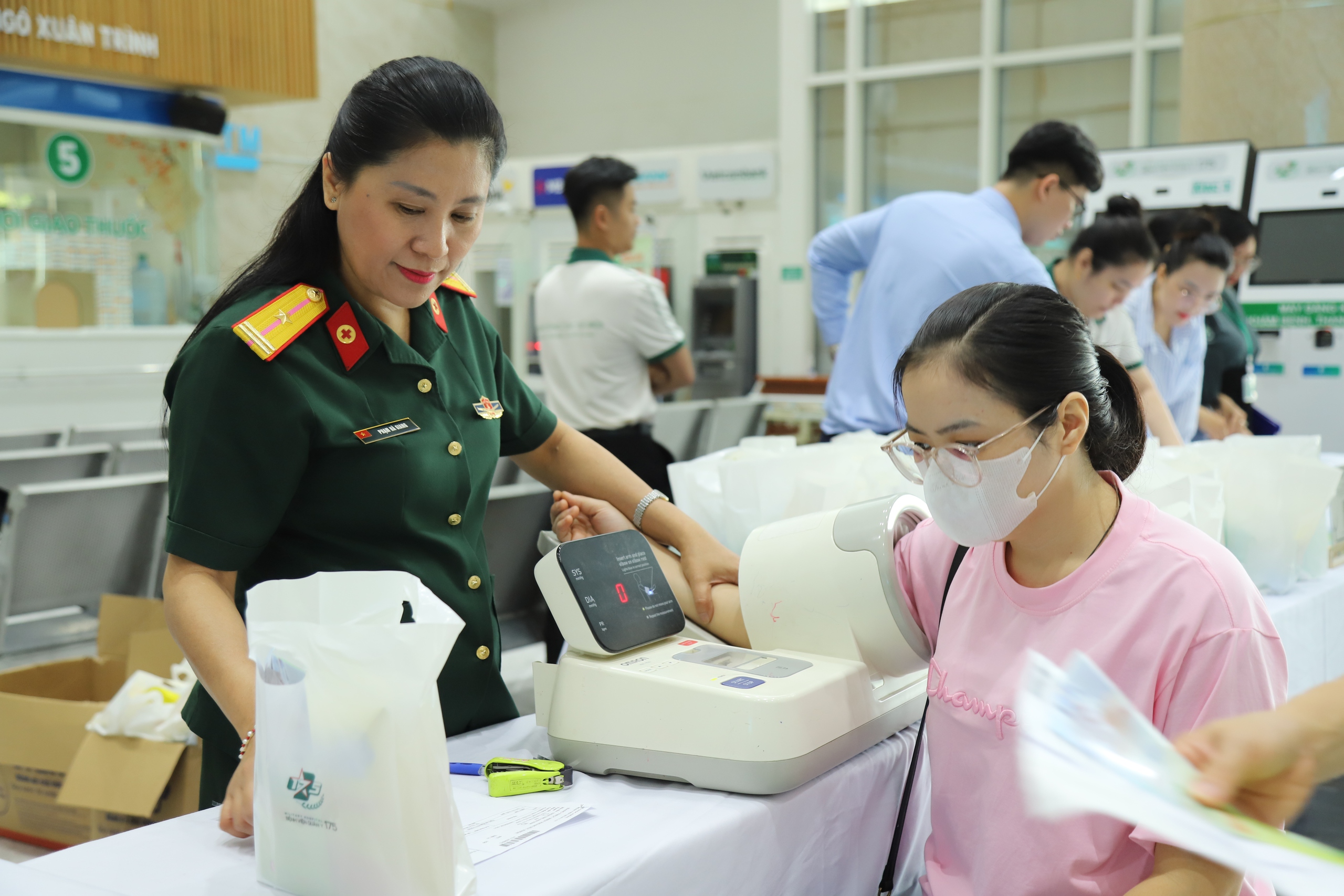 img4324-1779251709510871086856 Toàn bộ bệnh viện đa khoa ở TPHCM sẽ có khu khám sức khỏe miễn phí- Ảnh 1.
