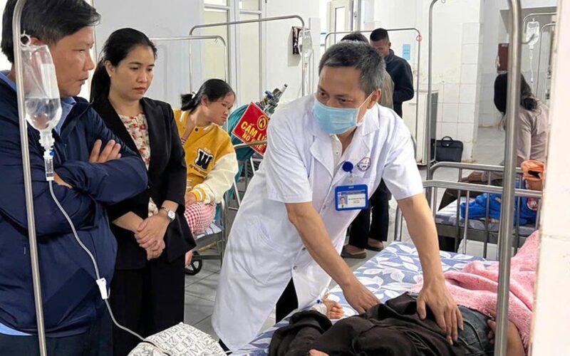 Bộ Y tế vào cuộc vụ 64 người ở Quảng Trị nghi ngộ độc thực phẩm sau ăn bánh mì