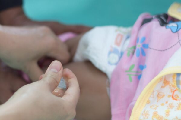 Phòng ngừa viêm phổi do RSV cho trẻ dưới 1 tuổi khi giao mùa