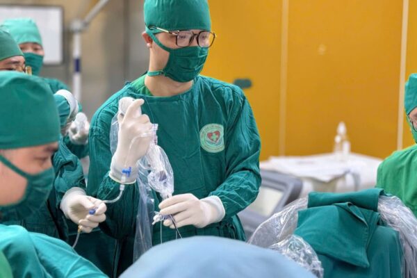 Phối hợp liên viện, cứu sống bệnh nhân đứt động mạch cánh tay
