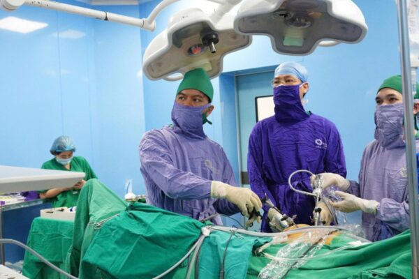 Cụ ông 74 tuổi thoát nguy cơ ung thư nhờ một lần khám sức khỏe định kỳ