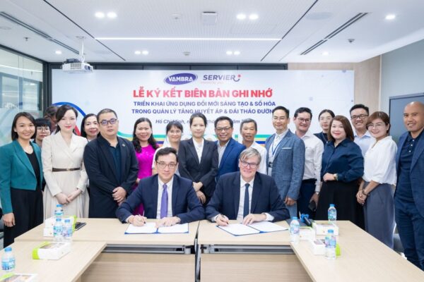VAMBRA và Servier ký kết Biên bản ghi nhớ hợp tác thúc đẩy đổi mới số trong quản lý tăng huyết áp và đái tháo đường tại Việt Nam
