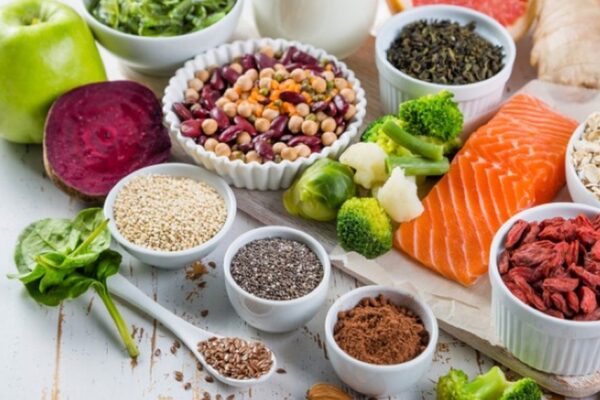 Bệnh cường giáp nên ăn gì để hỗ trợ điều trị và hồi phục sức khỏe?