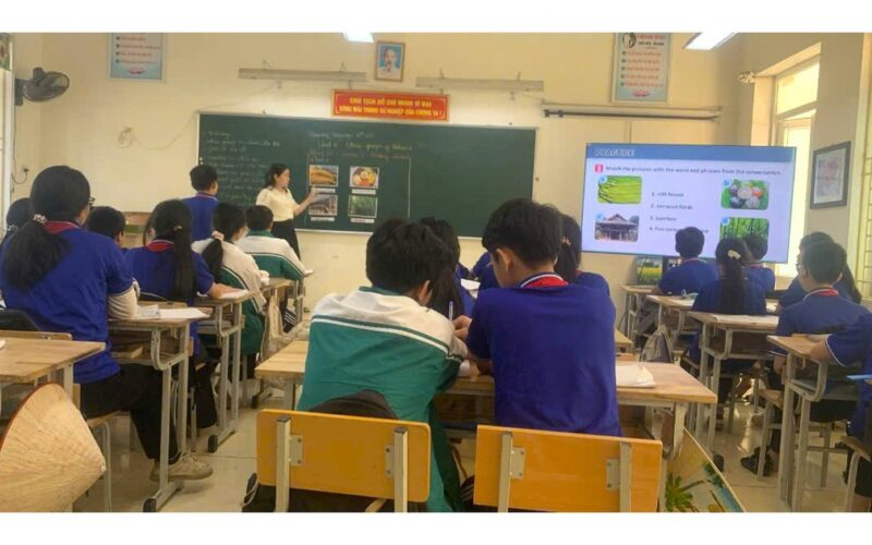 Bao giờ quyền lợi của giáo viên dạy trẻ khuyết tật được bảo đảm?
