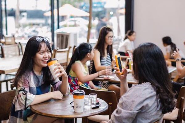 Tác hại của đồ ngọt đối với sức khỏe học sinh