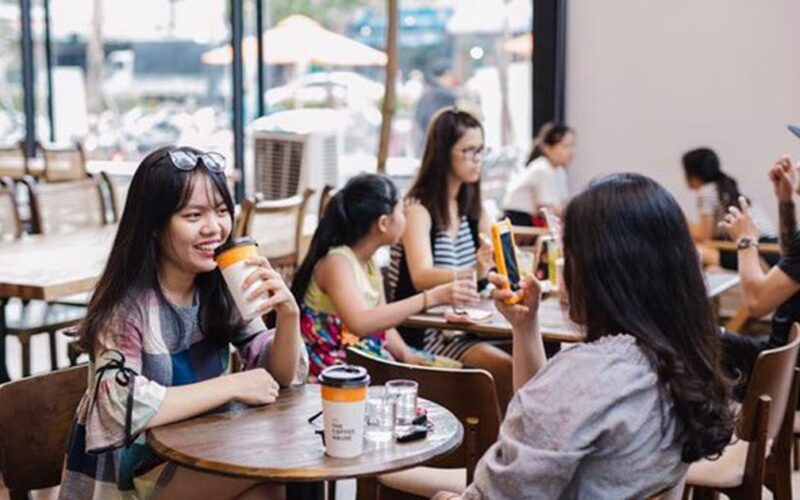 Tác hại của đồ ngọt đối với sức khỏe học sinh