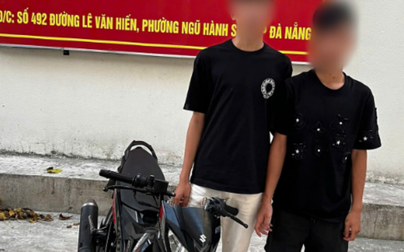 Con ruột rủ bạn phá két sắt, trộm gần 100 triệu đồng của gia đình