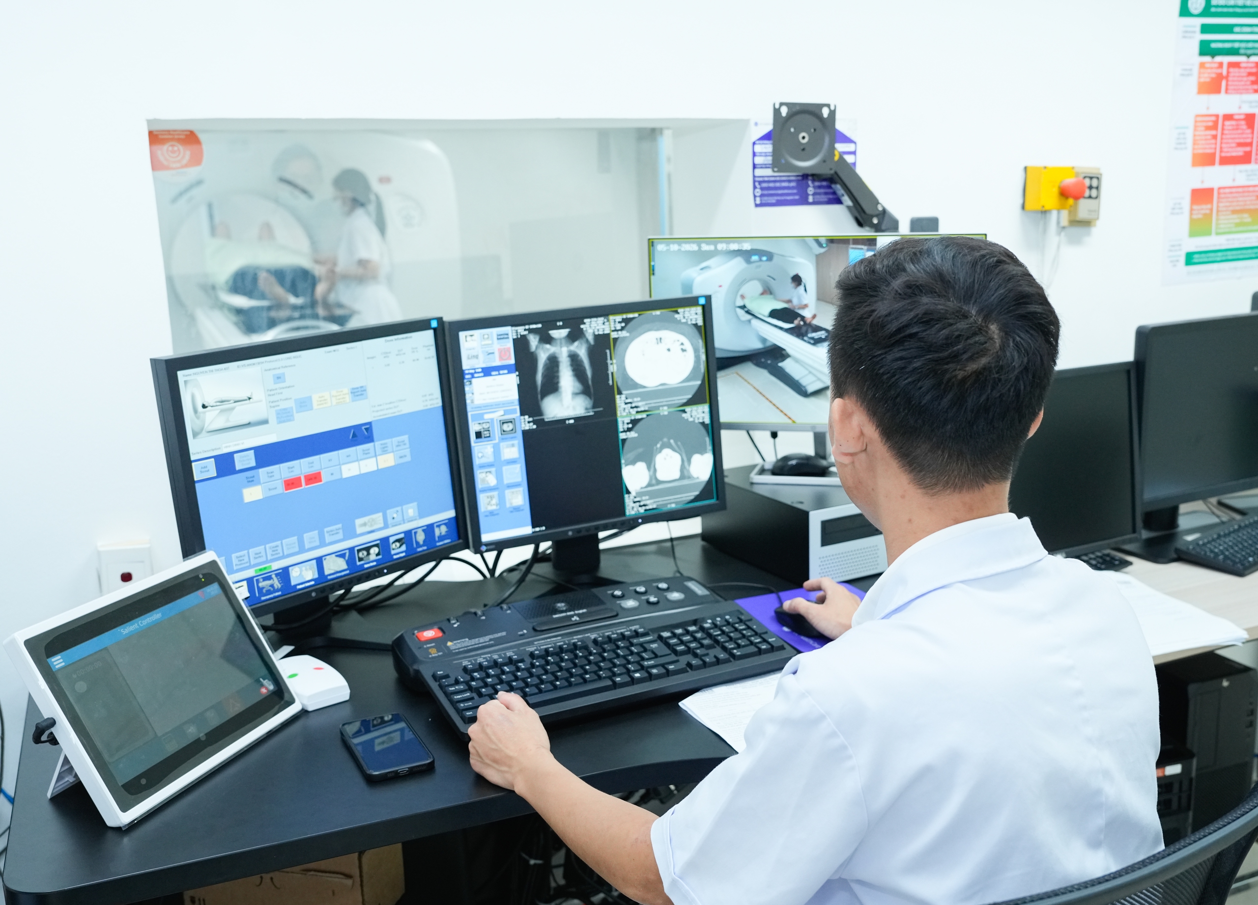 utp-2-1778409916564454993843 Chỉ hơn 10% bệnh nhân ung thư phổi tại Việt Nam phát hiện bệnh từ giai đoạn sớm- Ảnh 5.