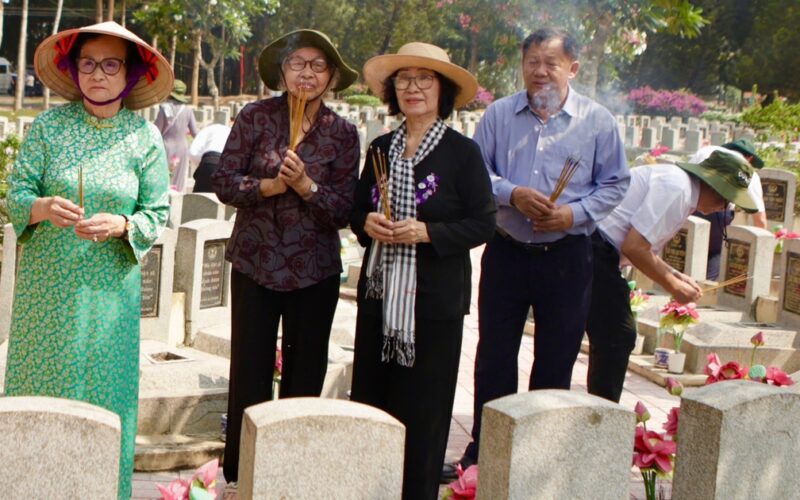 Lắng đọng ‘hành trình về nguồn’ của những chiến sĩ áo trắng