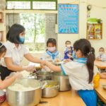 Dinh dưỡng học đường cần được tiếp cận toàn diện
