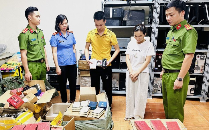 Thu giữ hơn 3.000 sản phẩm giả các thương hiệu nổi tiếng- Ảnh 4.
