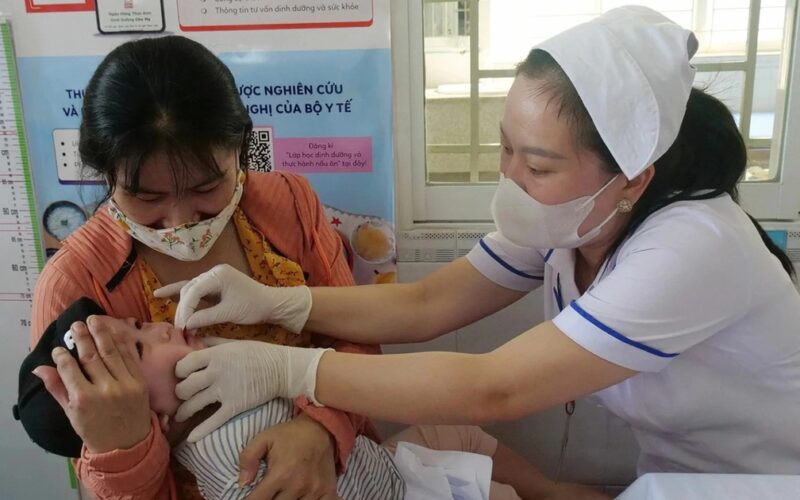 Có nên bổ sung vitamin A liều cao kéo dài cho trẻ?