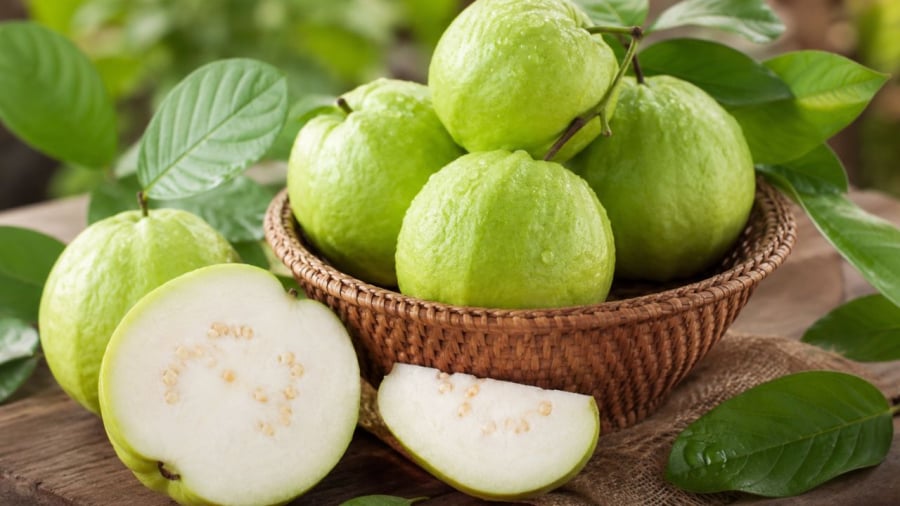 Ăn 1 quả ổi vào buổi sáng có tác dụng gì? 5 lý do bạn nên thử ngay- Ảnh 1.