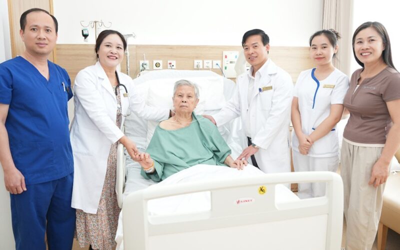 Vinmec Hải Phòng điều trị thành công cho cụ bà 93 tuổi suy đa cơ quan trên nền nhiều bệnh lý nguy hiểm