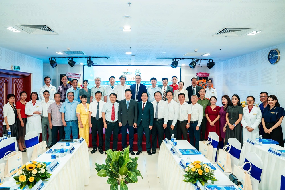 anh-3-17809916945951967208009 Bệnh viện Trung ương Huế chuyển giao kỹ thuật ghép thận cho Vinmec Nha Trang, mở ra cơ hội điều trị chuyên sâu ngay tại địa phương- Ảnh 3.