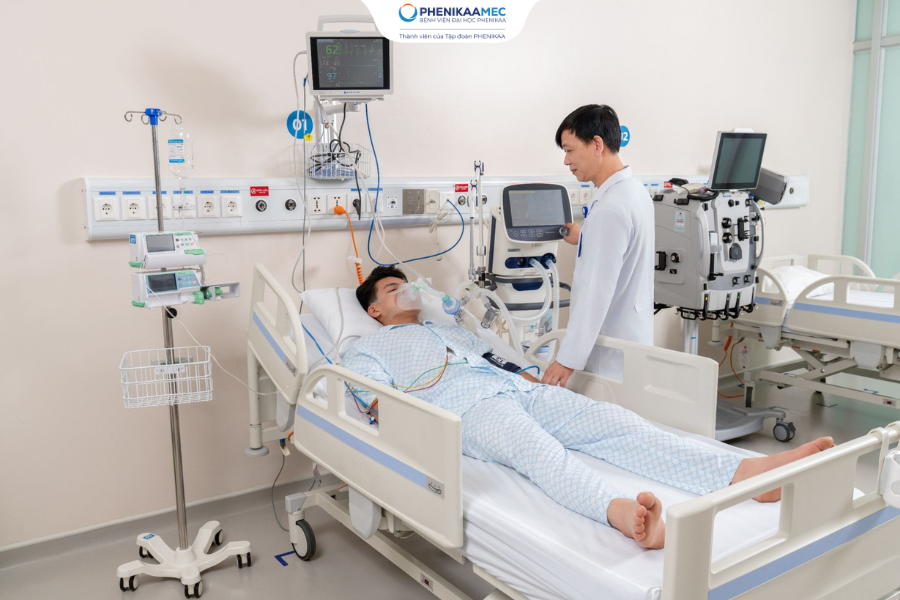 Hồi sức cấp cứu và chăm sóc giảm nhẹ nâng đỡ người bệnh ung thư giai đoạn cuối tại PhenikaaMec- Ảnh 4.