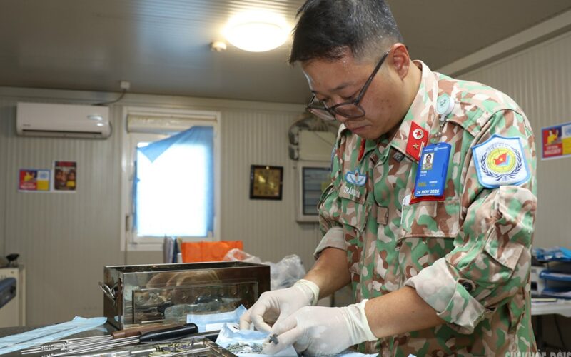 Bác sĩ Việt Nam phẫu thuật thành công ca chấn thương phức tạp tại Nam Sudan