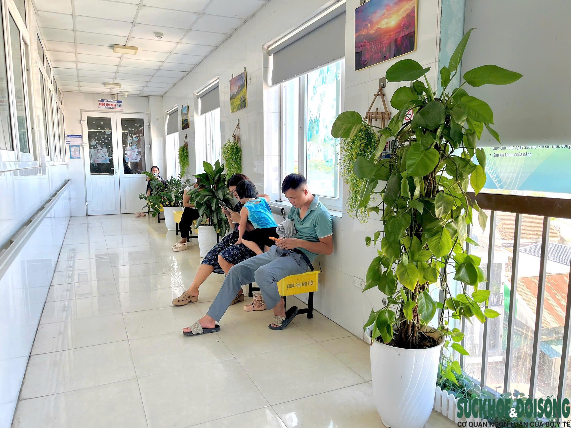 Nắng nóng hơn 40 độ C, bệnh viện tăng cường chống nóng cho người bệnh- Ảnh 4.