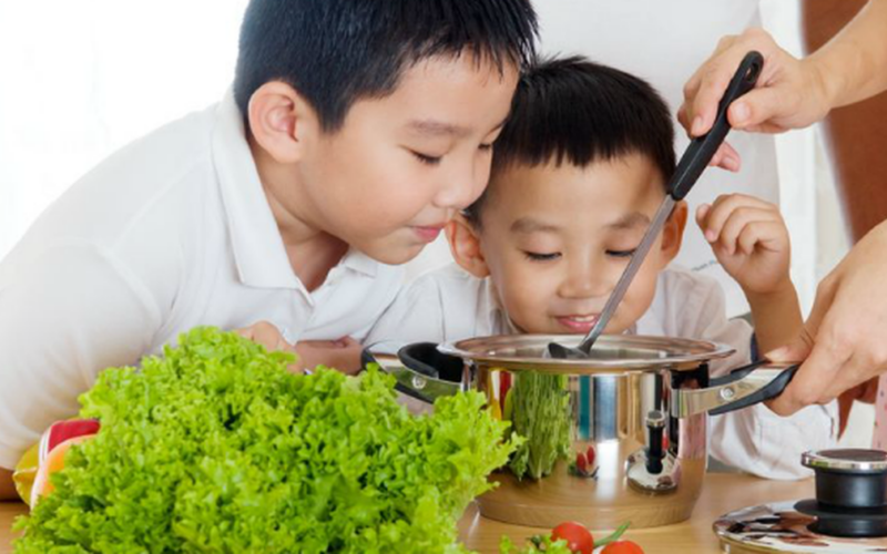 Gợi ý thực đơn thanh mát nhưng vẫn đủ dinh dưỡng cho trẻ vào ngày hè